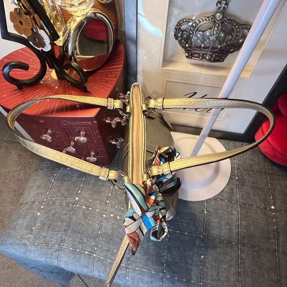 Coach 2008 Leah Gold Metallic Mini Tote Bag Creed J0868-42416 - Picture 12 of 16